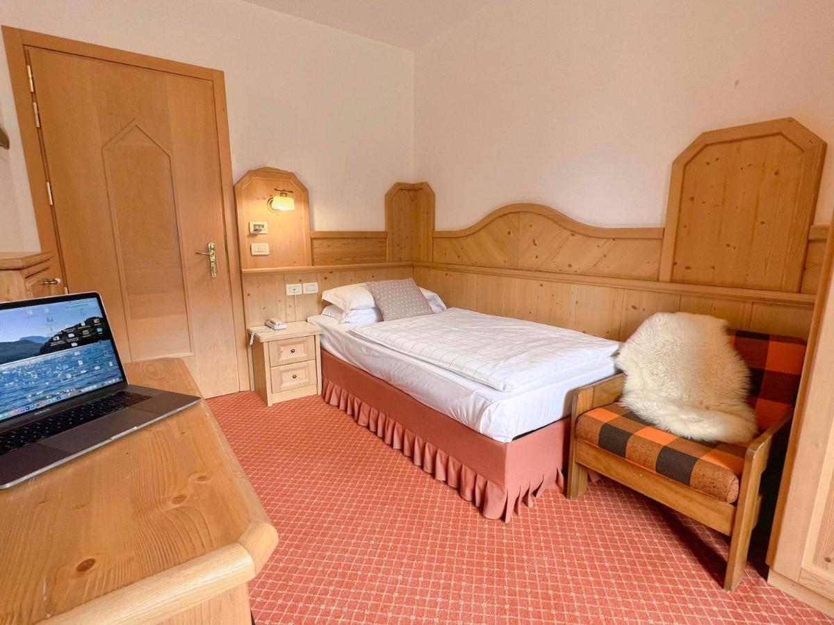 Alledolomiti Boutique Lake Hotel - Adults Friendly Molveno Buitenkant foto