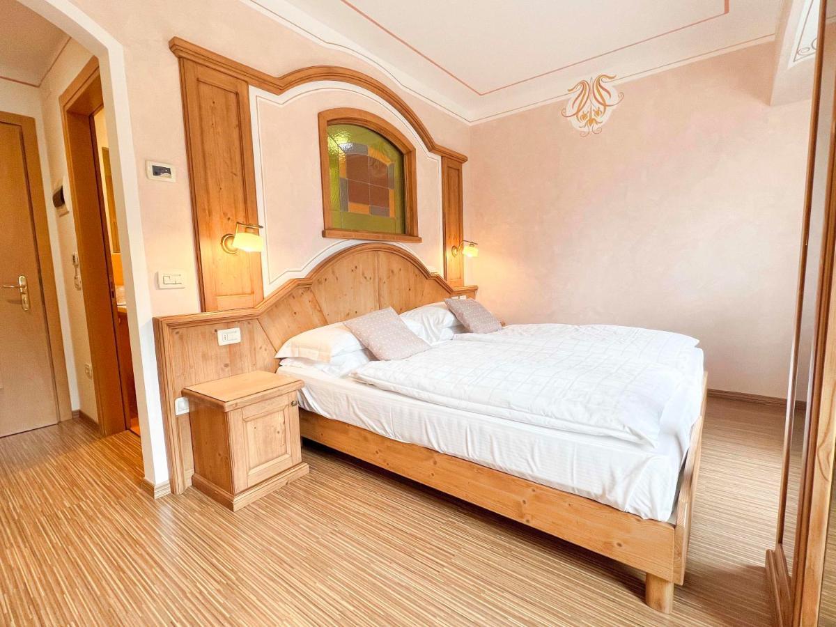 Alledolomiti Boutique Lake Hotel - Adults Friendly Molveno Buitenkant foto