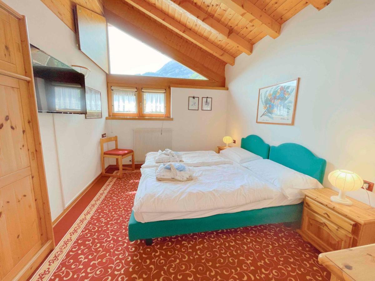 Alledolomiti Boutique Lake Hotel - Adults Friendly Molveno Buitenkant foto