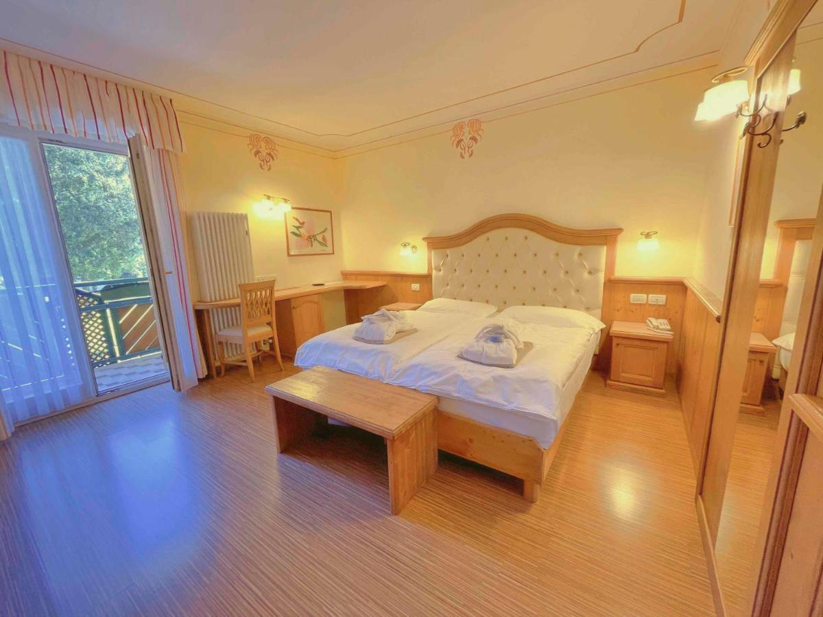 Alledolomiti Boutique Lake Hotel - Adults Friendly Molveno Buitenkant foto