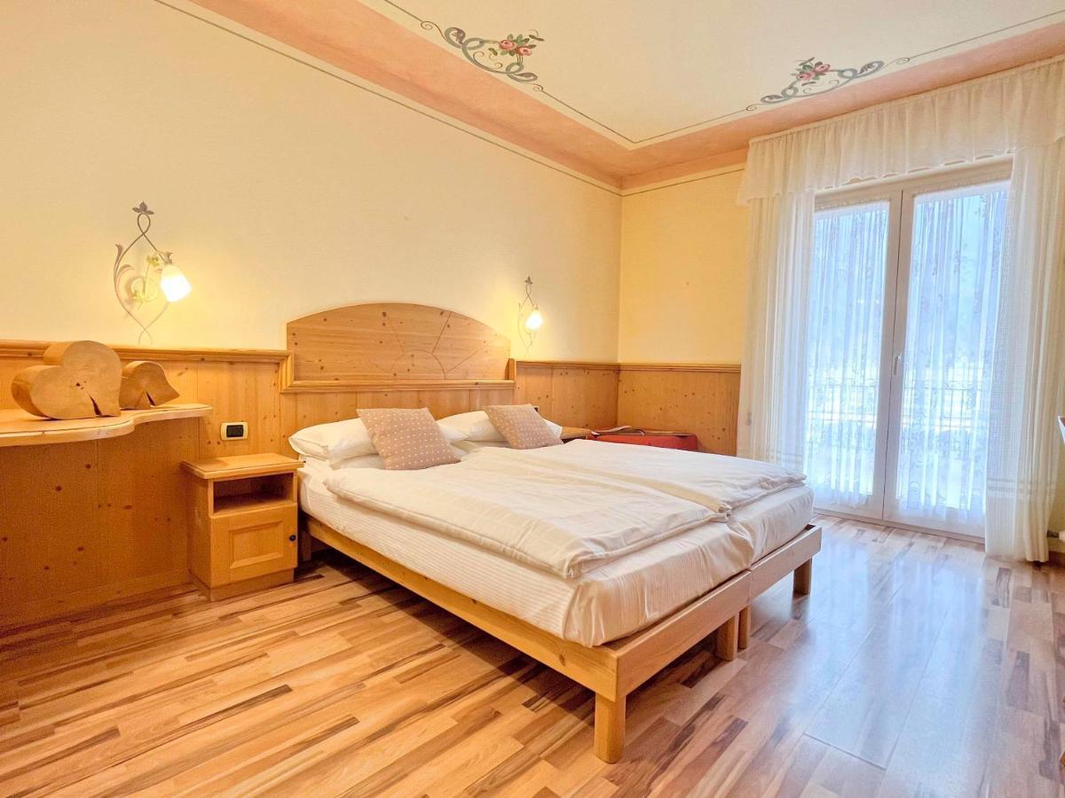 Alledolomiti Boutique Lake Hotel - Adults Friendly Molveno Buitenkant foto