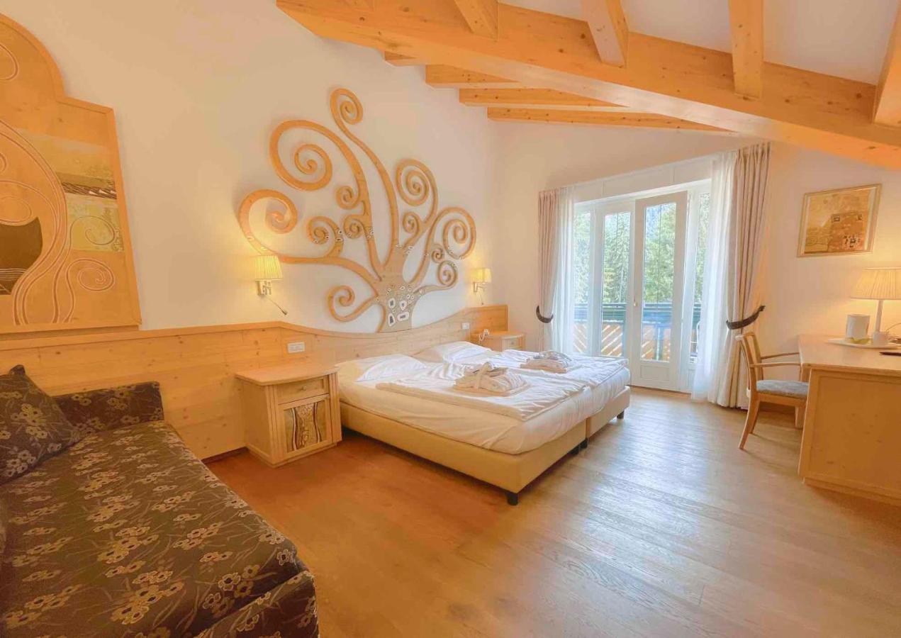 Alledolomiti Boutique Lake Hotel - Adults Friendly Molveno Buitenkant foto